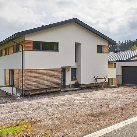Skipension Janske Lazne Luaran gambar