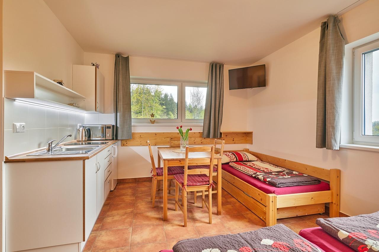 Skipension Janske Lazne Luaran gambar